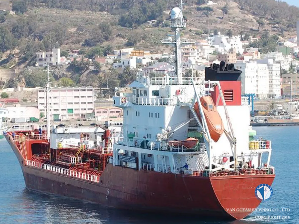 Kapal tanker minyak/bahan kimia kanggo didol