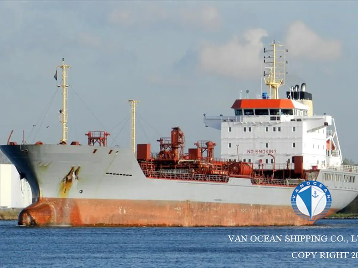 Kapal tanker minyak/bahan kimia kanggo didol