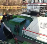 Kapal kontainer kanggo didol