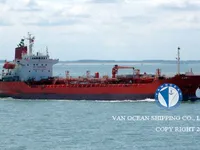 Kapal tanker minyak/bahan kimia kanggo didol