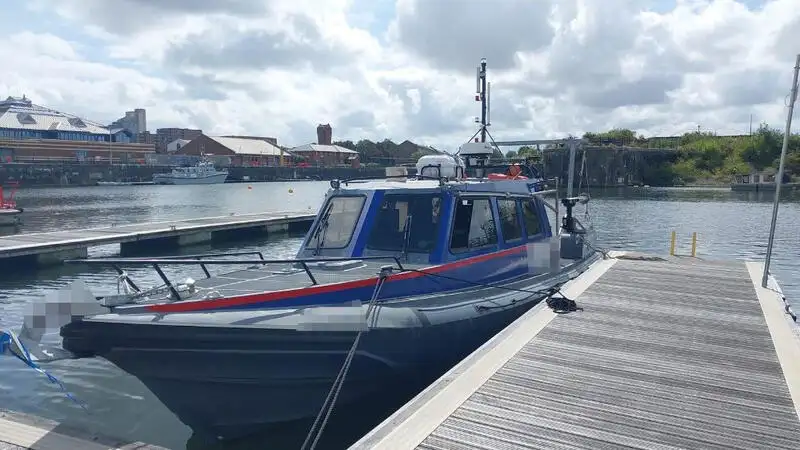 Kapal survei kanggo didol