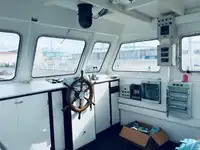 Kapal kerja kanggo didol