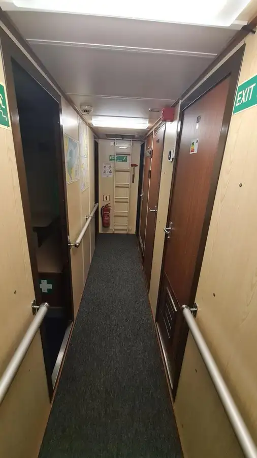Kapal pasokan kanggo didol