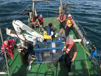 Kapal kerja kanggo didol
