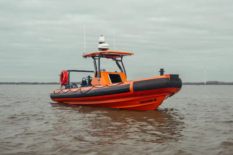 Kapal kontainer kanggo didol