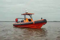Kapal kontainer kanggo didol