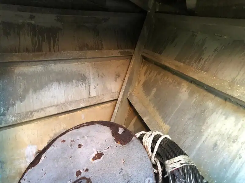 Kapal kontainer kanggo didol
