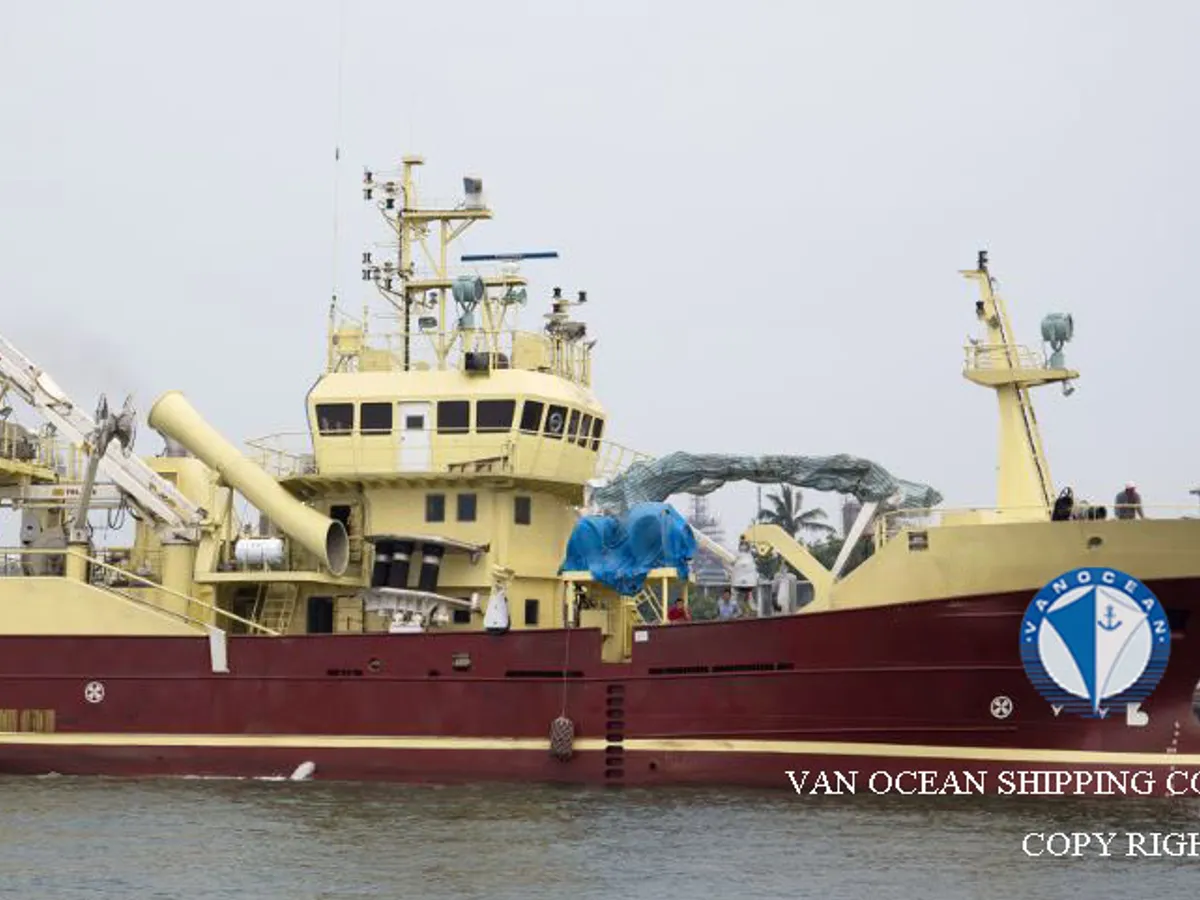 Kapal trawler kanggo didol