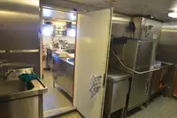 Kapal kontainer kanggo didol
