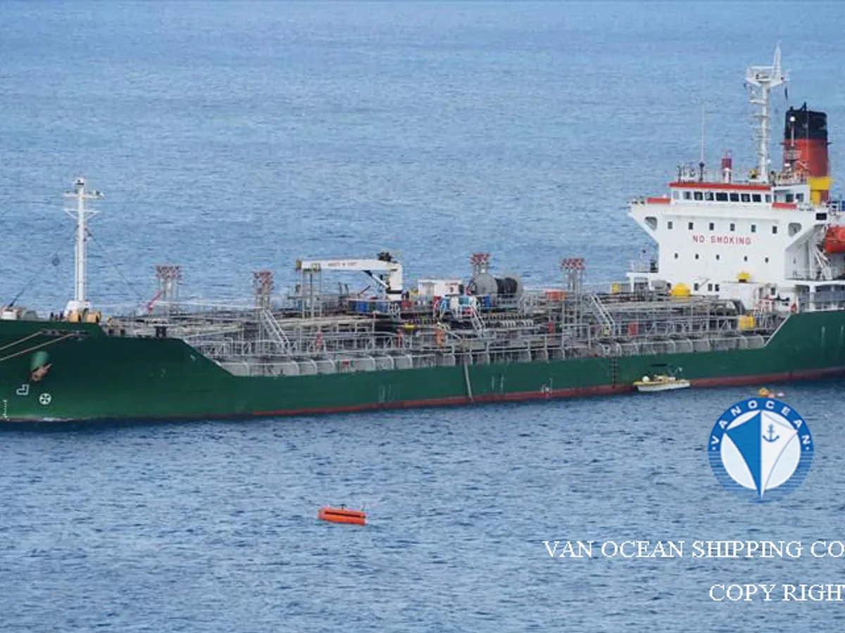 Kapal tanker minyak/bahan kimia kanggo didol