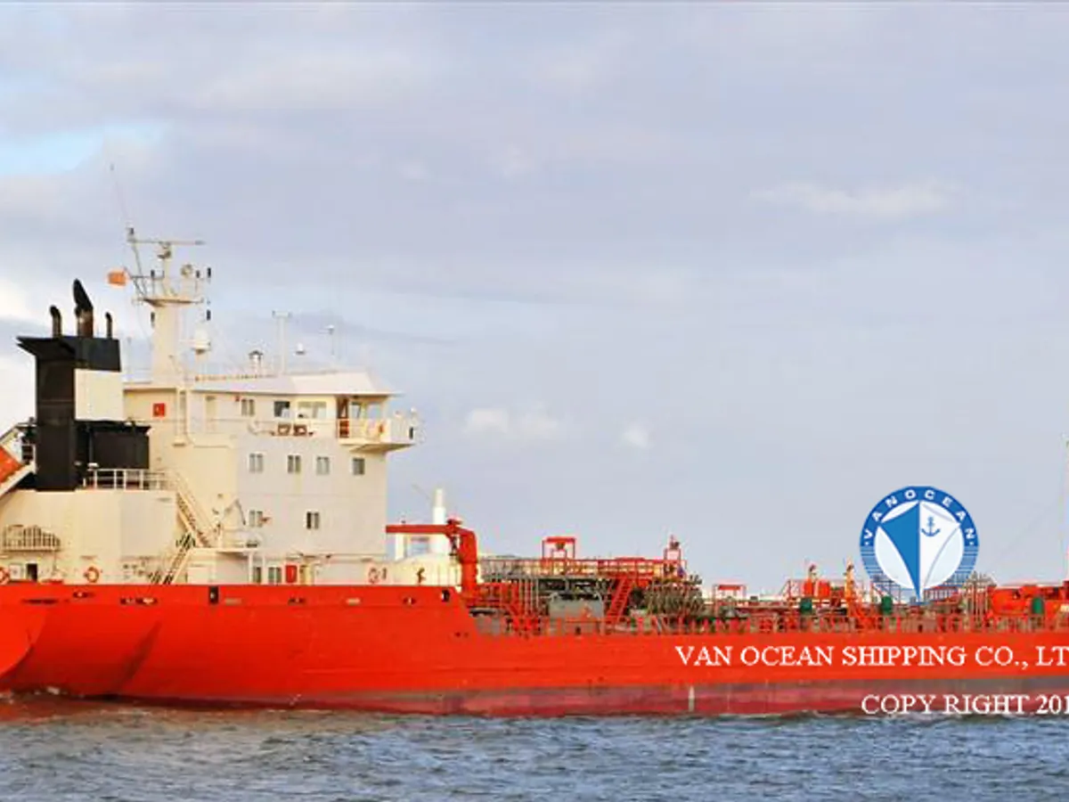 Kapal tanker minyak/bahan kimia kanggo didol
