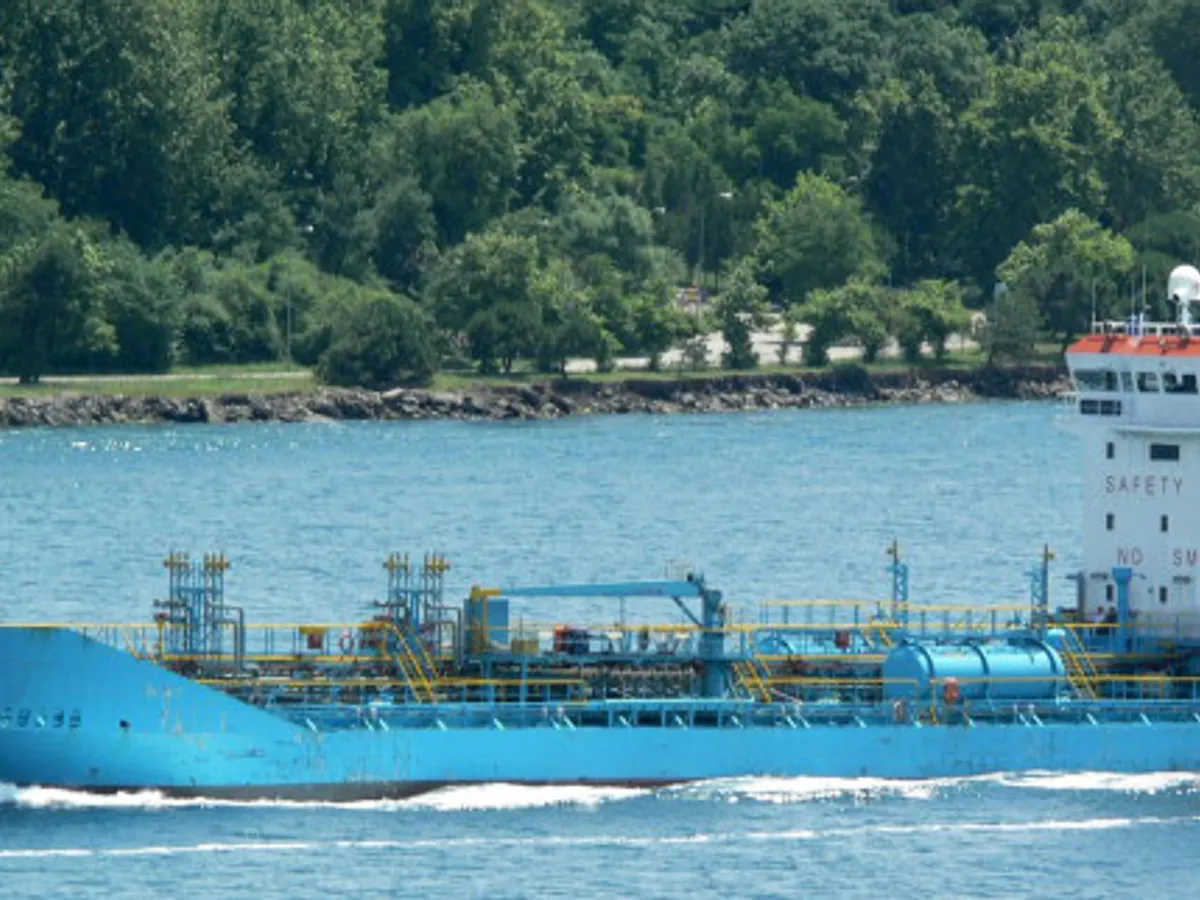 Kapal tanker minyak/bahan kimia kanggo didol