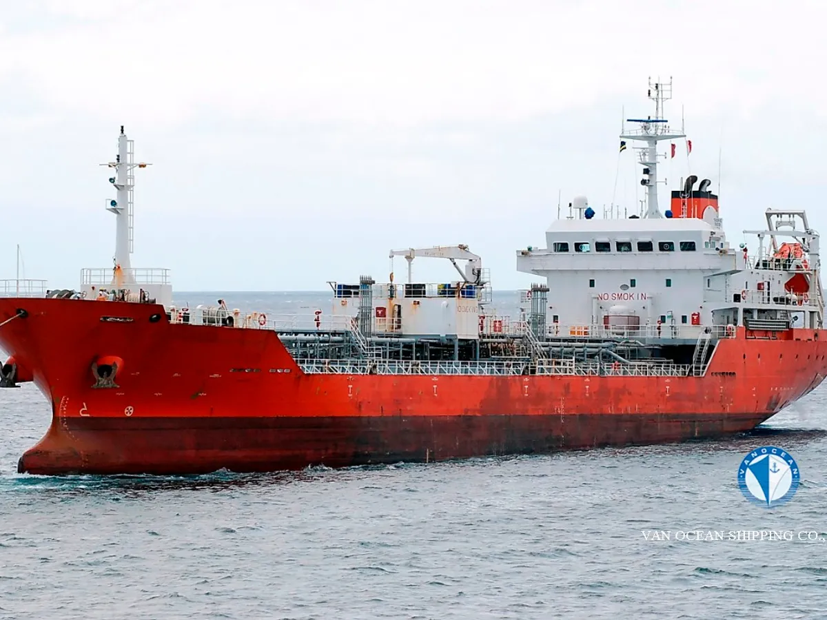 Kapal tanker minyak/bahan kimia kanggo didol