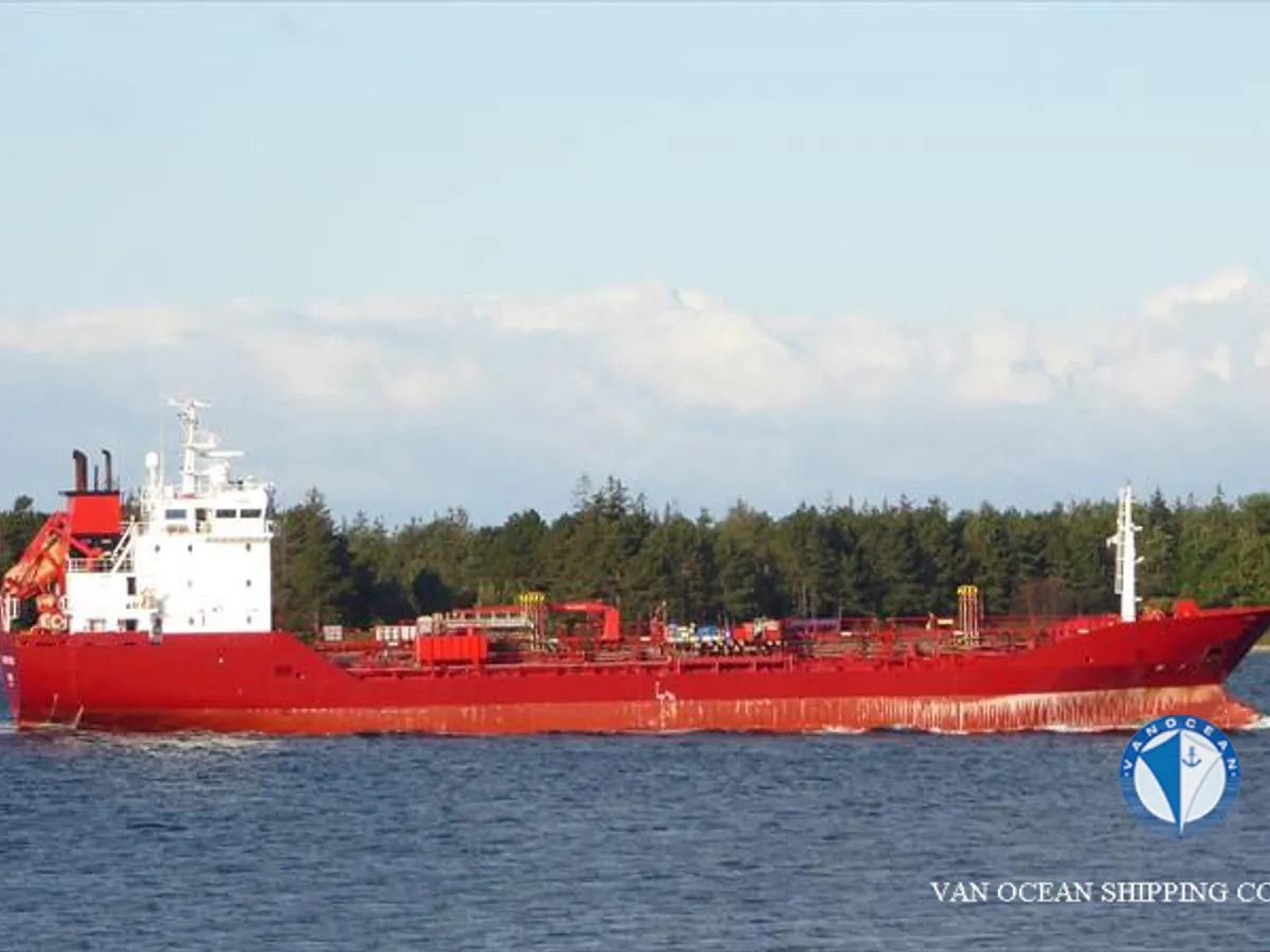 Kapal tanker minyak/bahan kimia kanggo didol