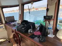Kapal kerja kanggo didol