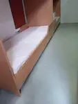 Kapal kontainer kanggo didol
