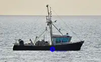 Kapal trawler berkas kanggo didol