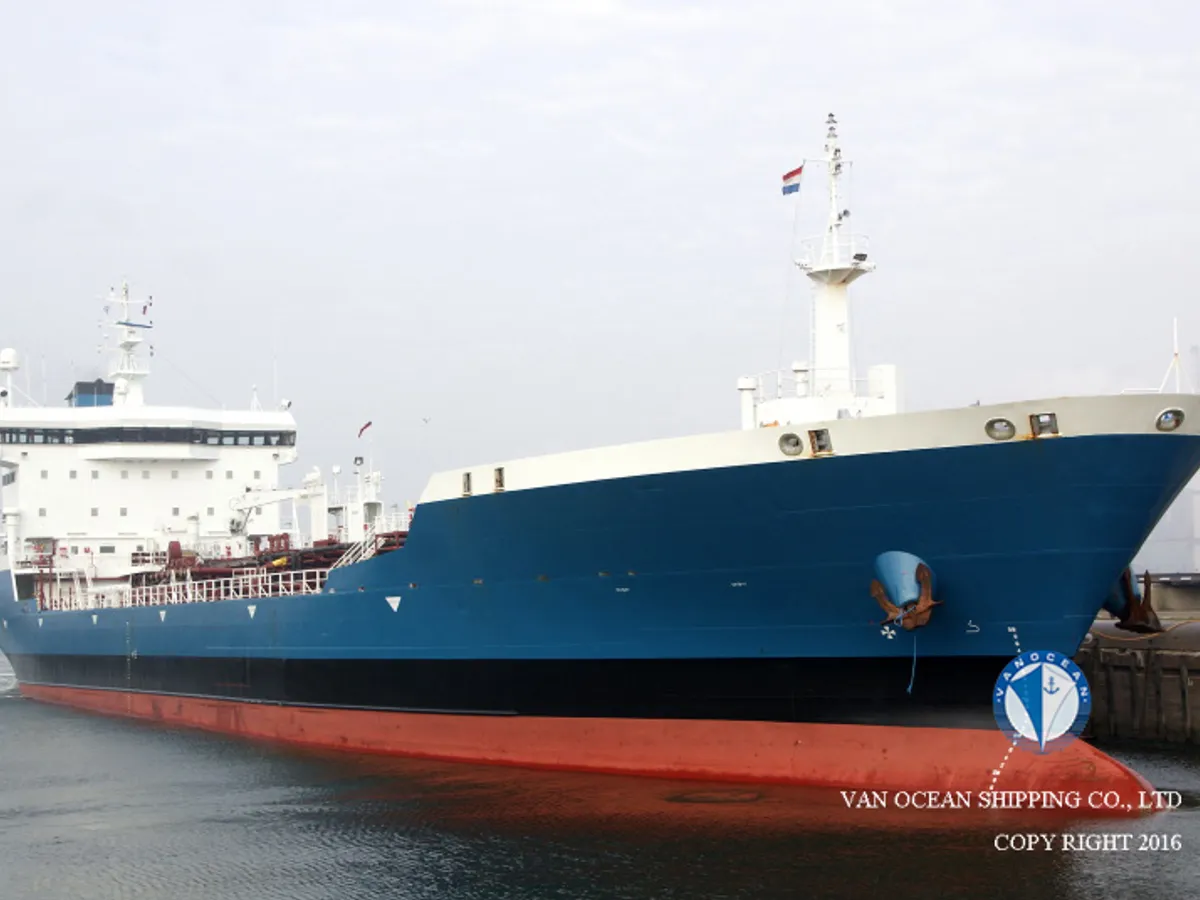 Kapal tanker minyak/bahan kimia kanggo didol
