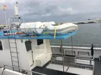 Kapal kerja kanggo didol