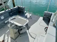 Kapal riset kanggo didol