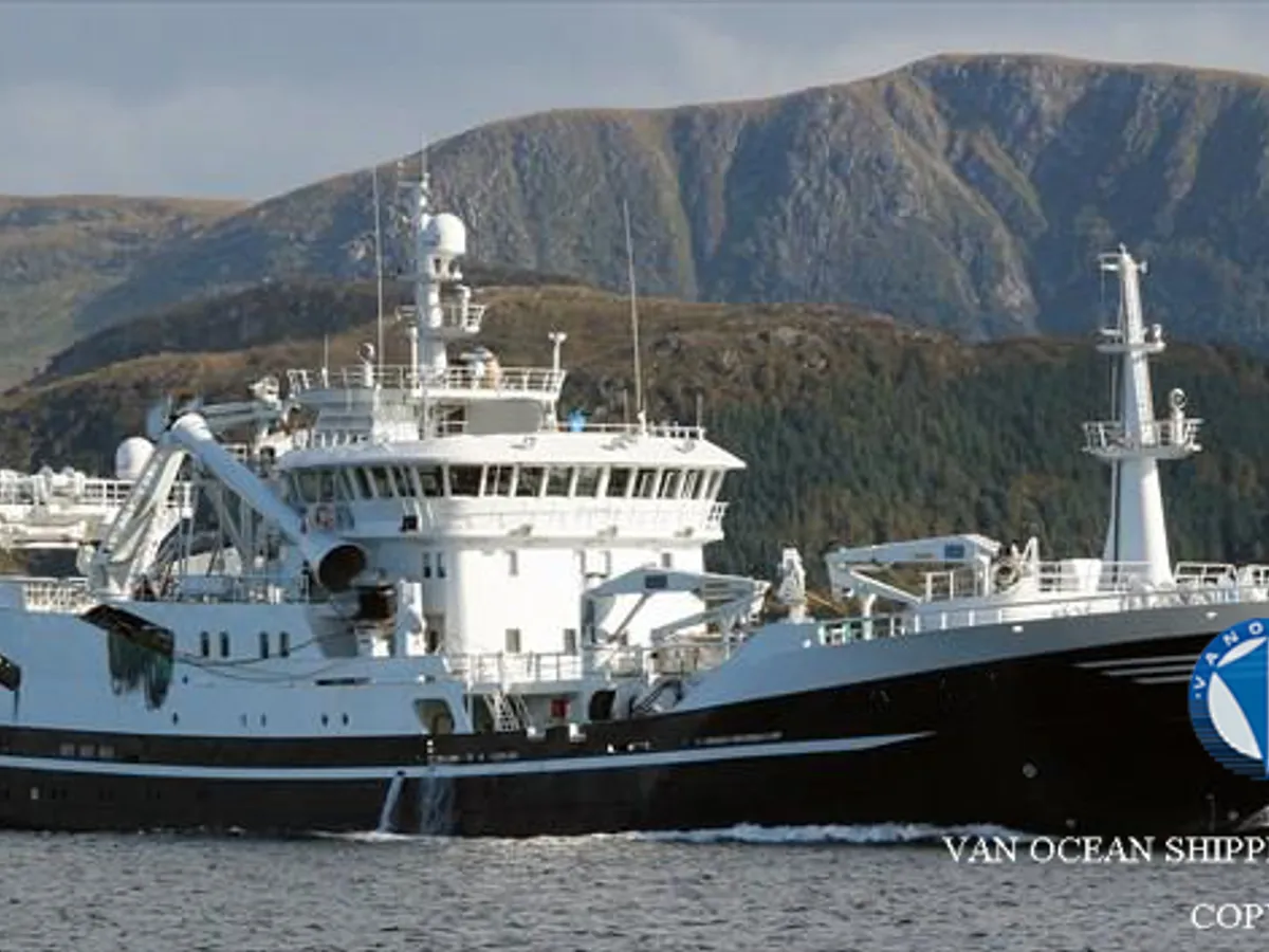 Kapal trawler kanggo didol