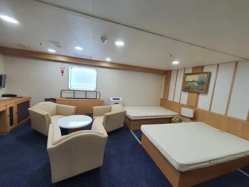 Kapal reefer kanggo didol