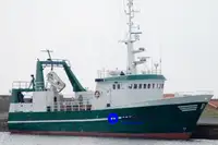 Kapal trawler kanggo didol