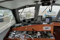 Kapal kerja kanggo didol