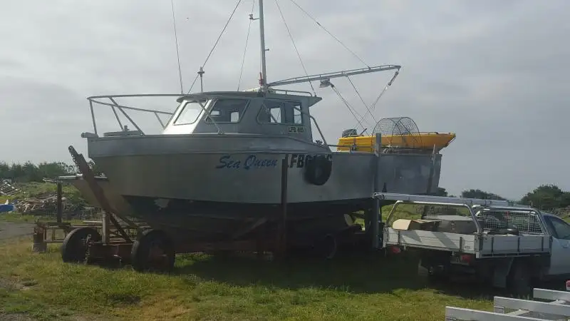 Kapal trawler kanggo didol