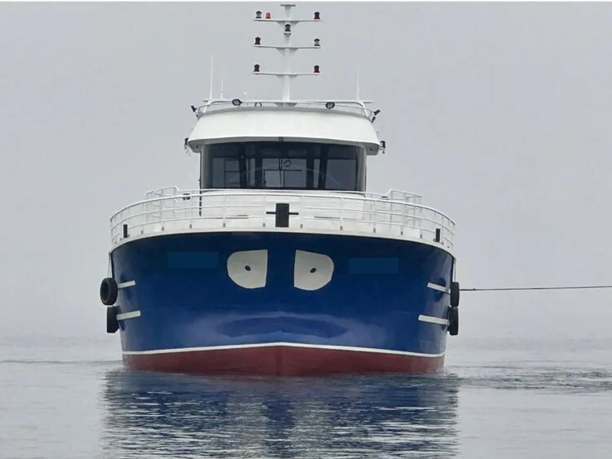 Kapal kerja kanggo didol