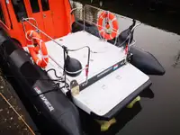 Kapal kontainer kanggo didol