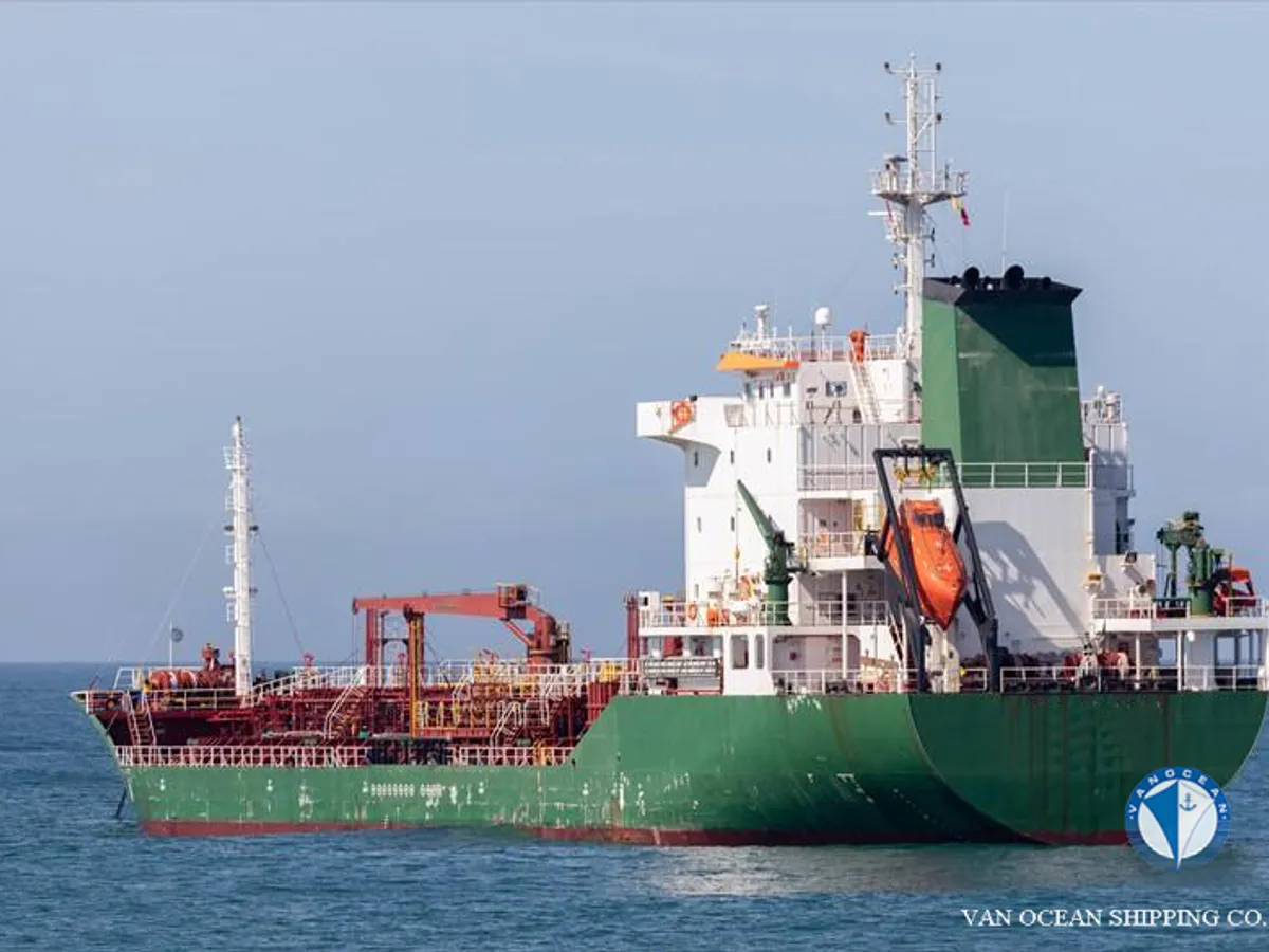 Kapal tanker minyak/bahan kimia kanggo didol