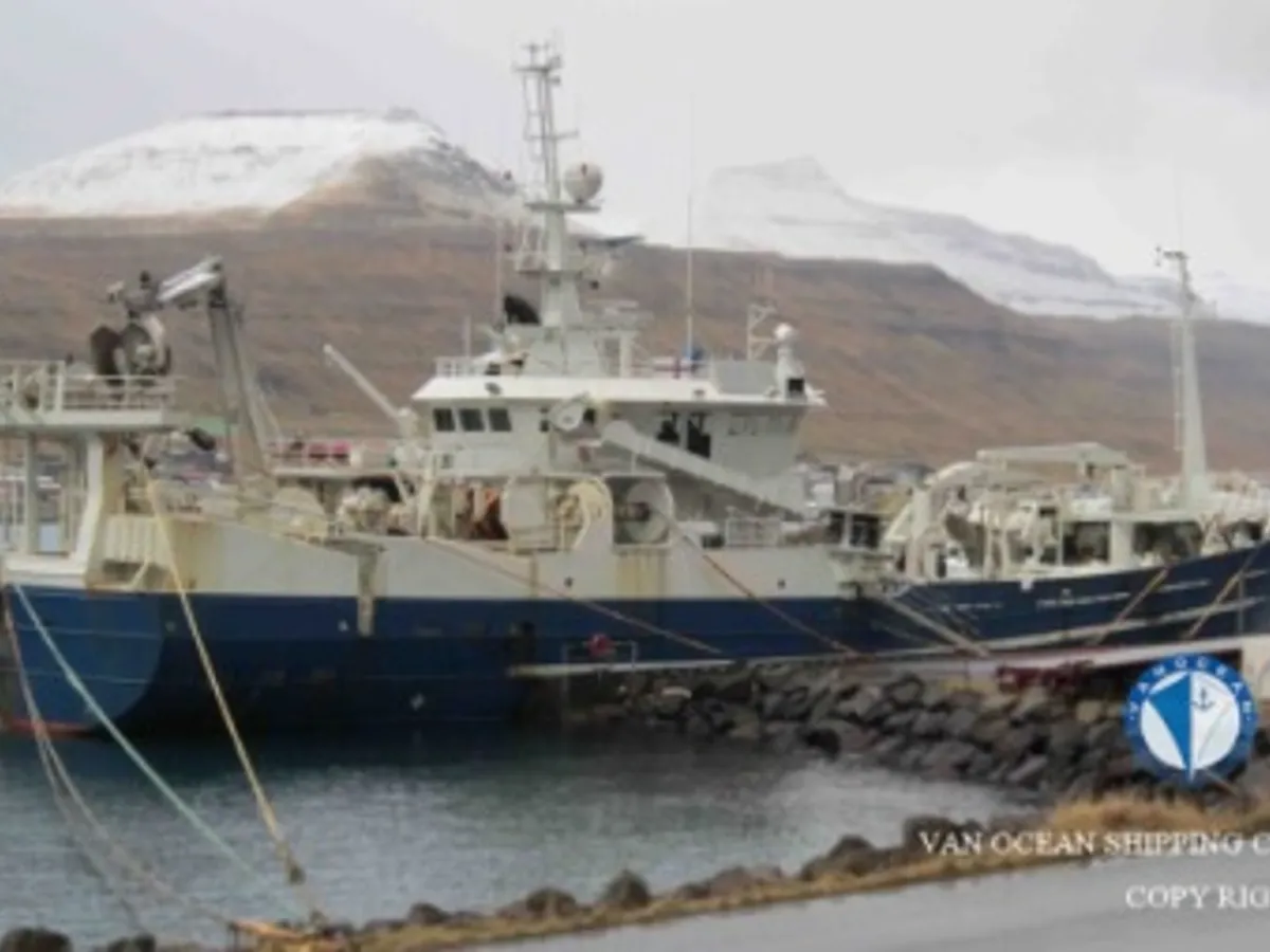 Kapal trawler kanggo didol