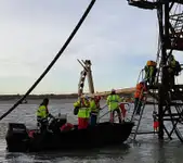 Kapal kontainer kanggo didol