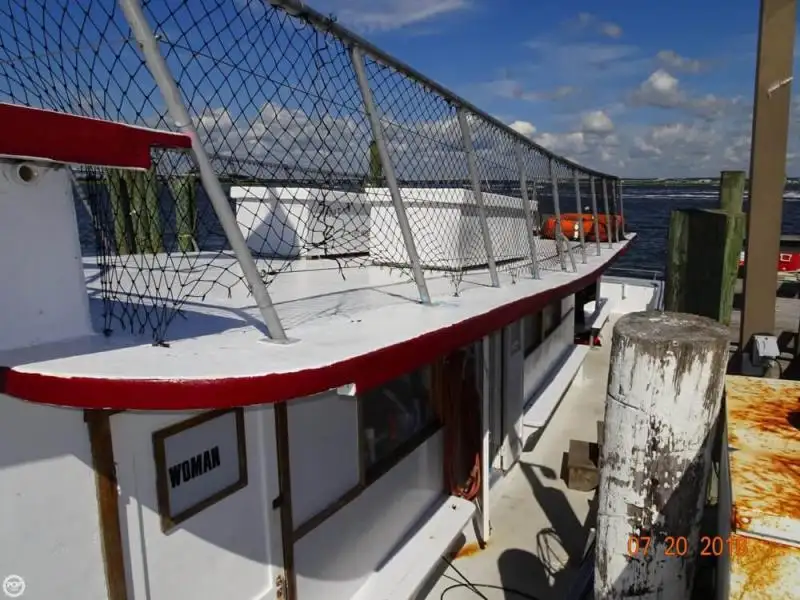 Kapal cutter kanggo didol