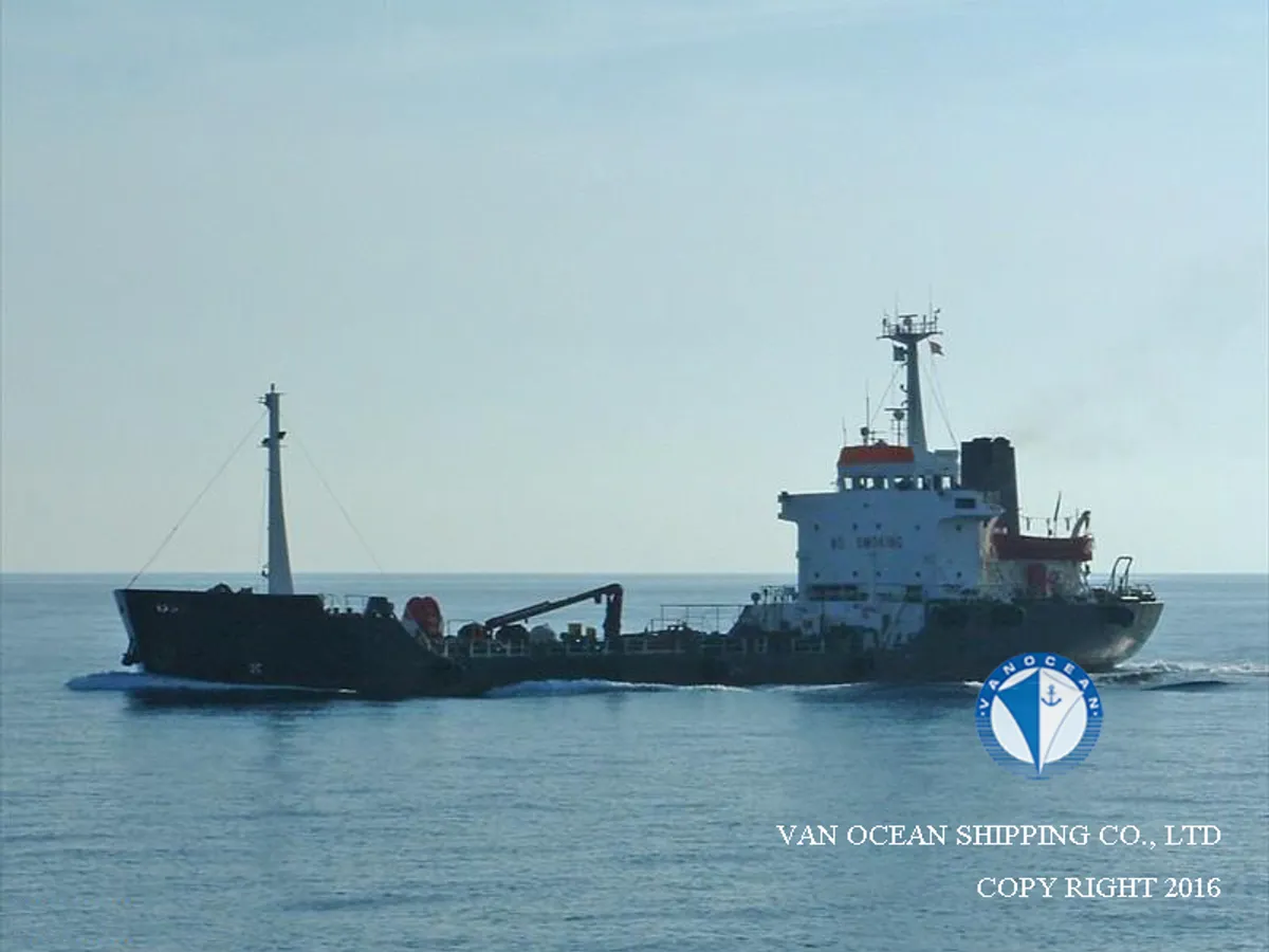 Kapal tanker minyak/bahan kimia kanggo didol