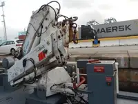 Kapal kerja kanggo didol