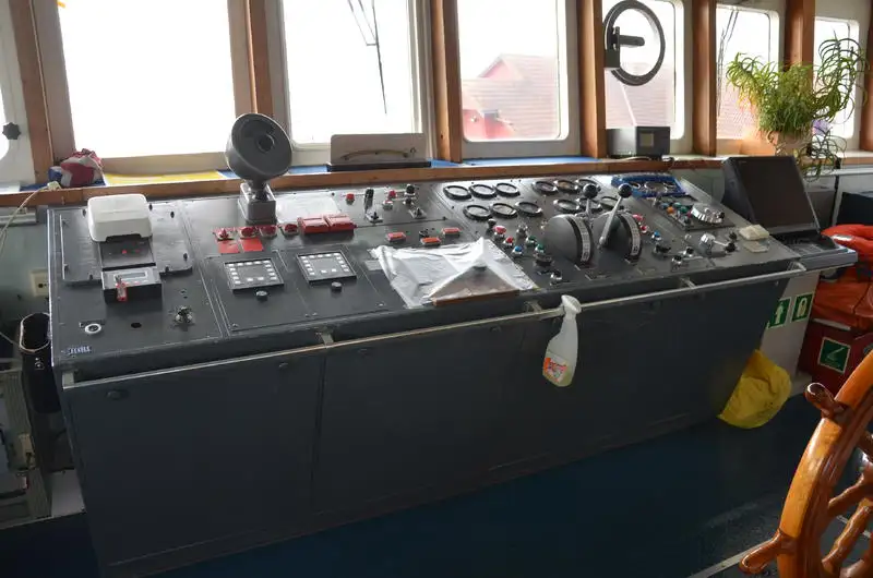 Kapal pasokan platform (PSV) kanggo didol