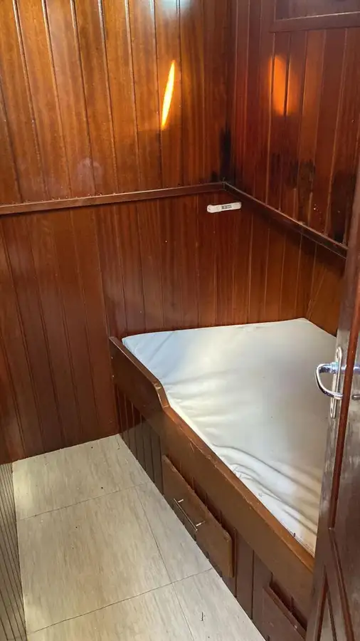 Kapal feri kanggo didol