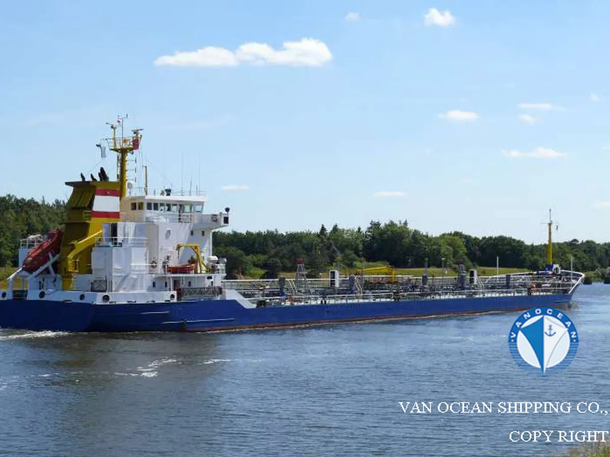 Kapal tanker minyak/bahan kimia kanggo didol