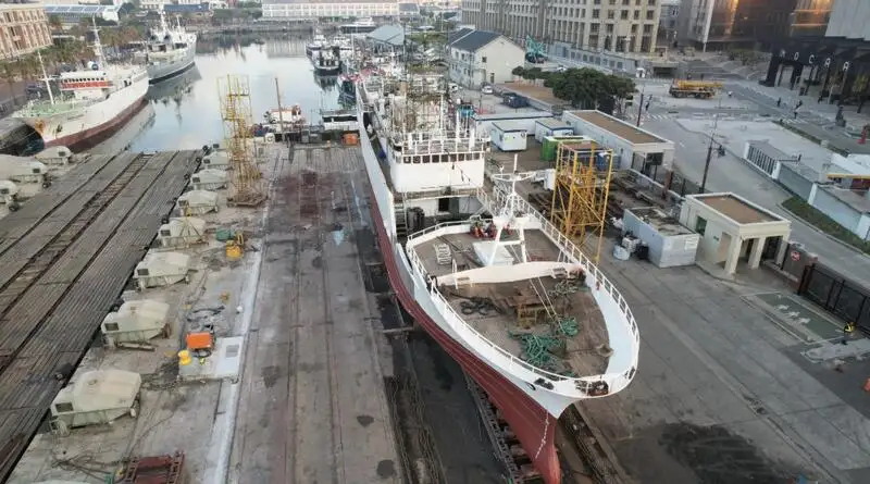 Kapal trawler kanggo didol