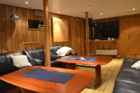 Kapal kontainer kanggo didol