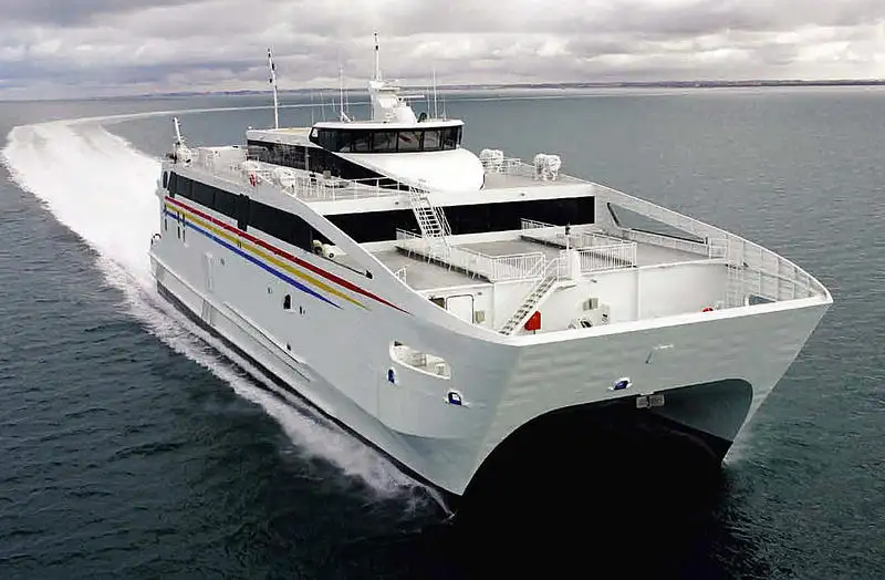 Kapal RoPax kanggo didol