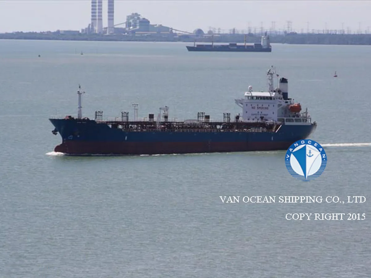 Kapal tanker minyak/bahan kimia kanggo didol