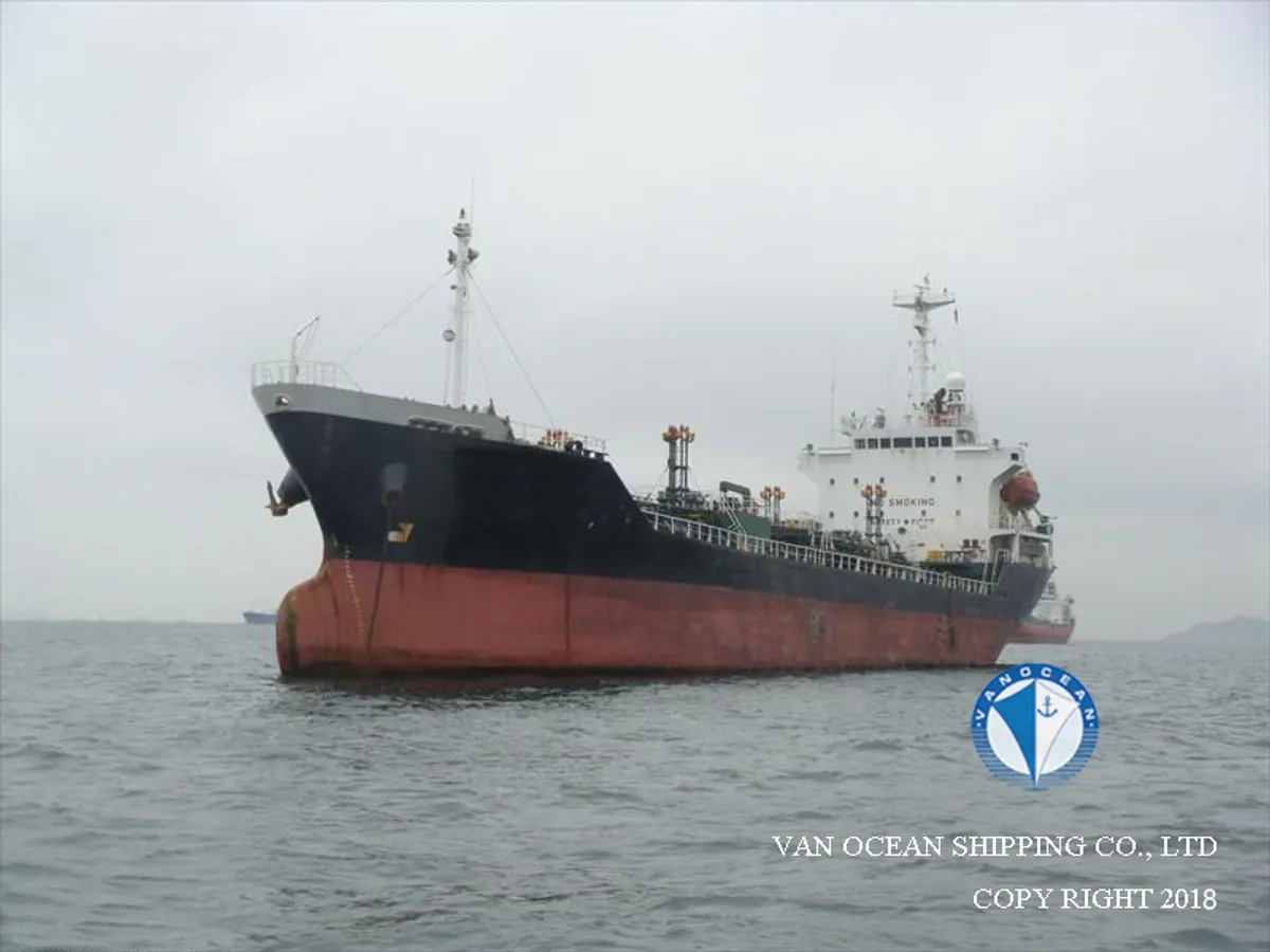 Kapal tanker minyak/bahan kimia kanggo didol