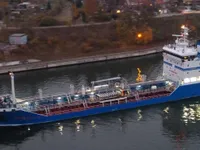 Kapal tanker minyak/bahan kimia kanggo didol