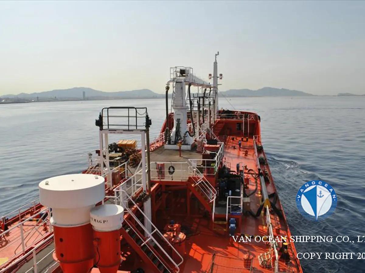 Kapal tanker minyak/bahan kimia kanggo didol