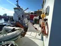 Kapal kerja kanggo didol