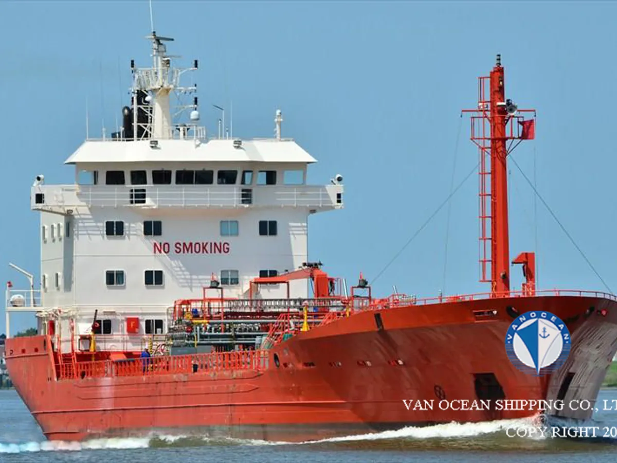 Kapal tanker minyak/bahan kimia kanggo didol