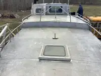Kapal kerja kanggo didol